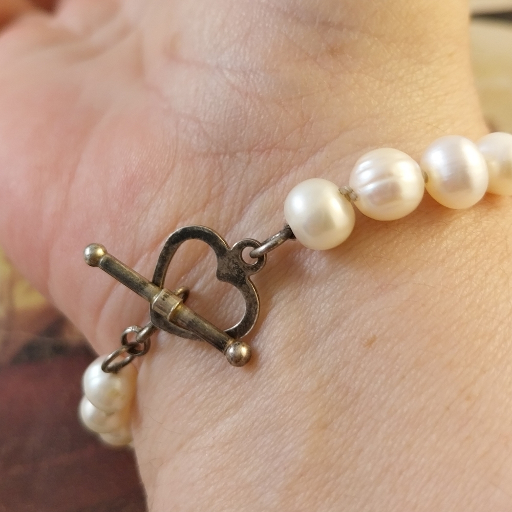 Freshwater Pearl Bracelet with Sterling Silver Clasp - Picture 3 of 12